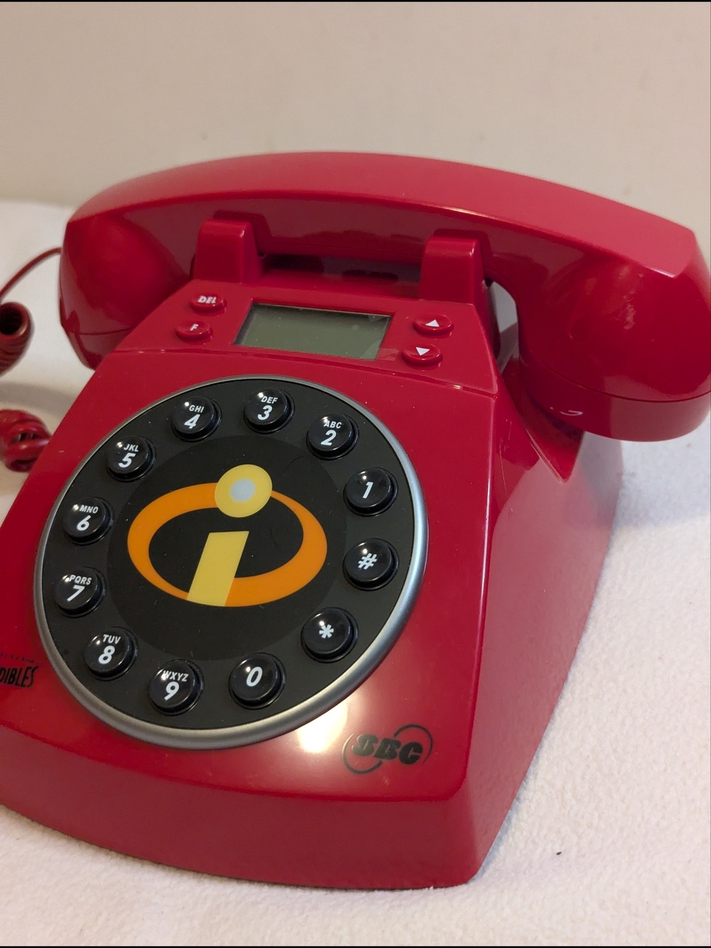Disney Pixar The Incredibles Red Retro Landline Phone Collector's SBC 2500DI